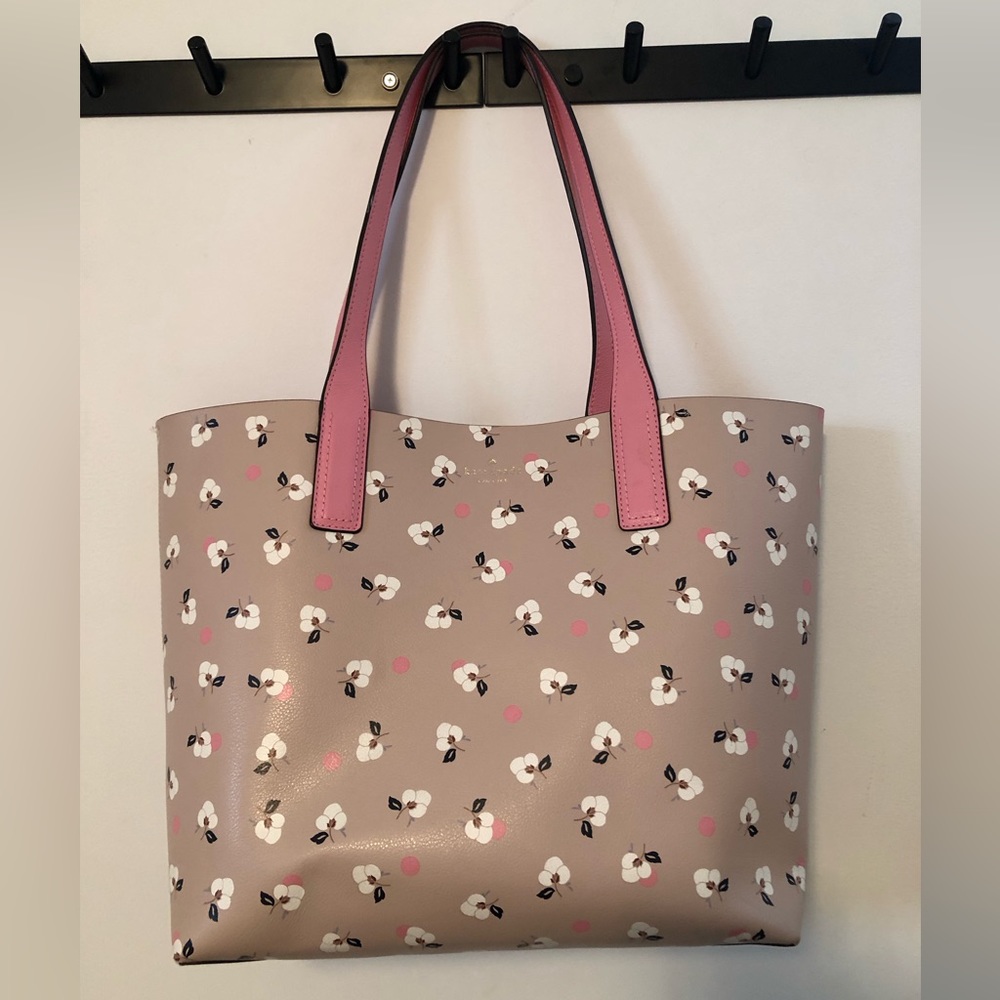 Kate Spade New York / Warm Beige Breezy Floral Mya Arch Place / Reversible Tote